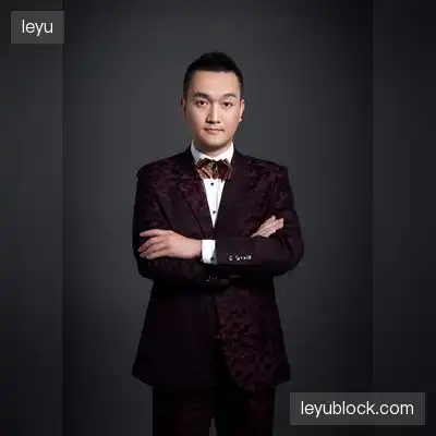 罗露榕